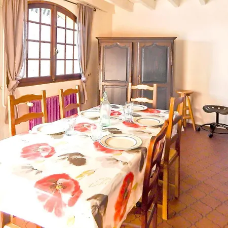 Holiday Rue Du Petit Corent Corent